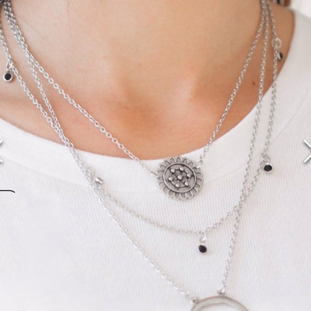 Paparazzi necklace